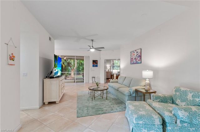 7120 Timberland CIR 101, Naples, FL 34109