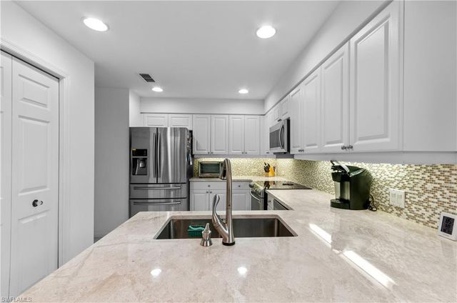 7120 Timberland CIR 101, Naples, FL 34109