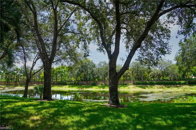 7120 Timberland CIR 101, Naples, FL 34109