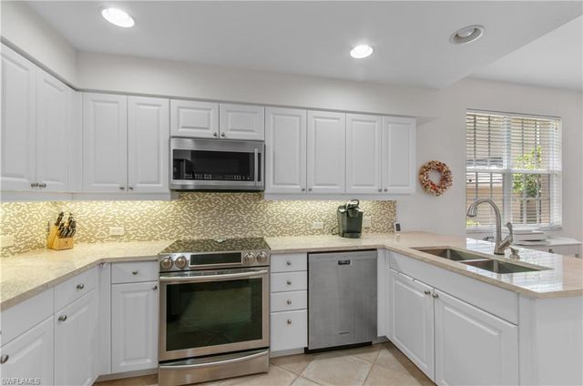 7120 Timberland CIR 101, Naples, FL 34109