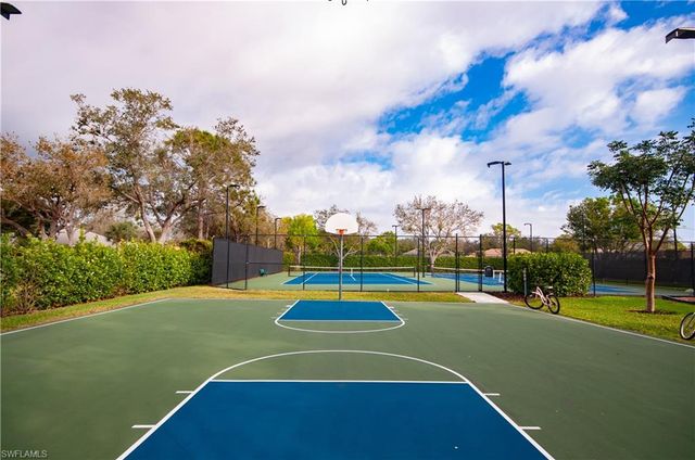 7120 Timberland CIR 101, Naples, FL 34109