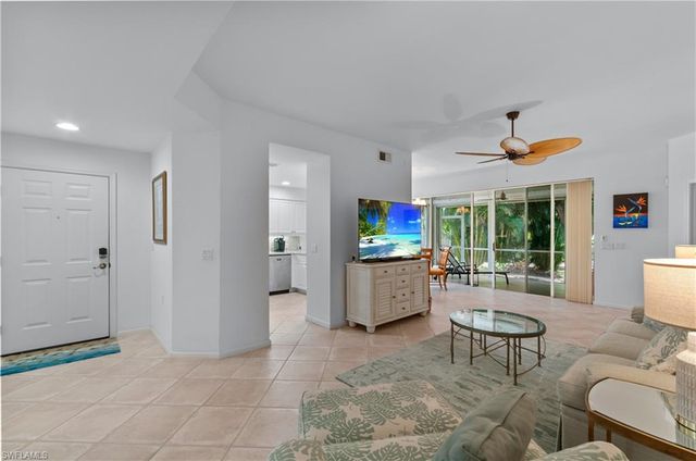 7120 Timberland CIR 101, Naples, FL 34109