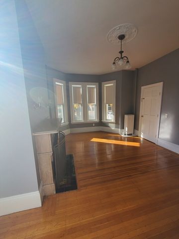 171 Lowell St 1, Peabody, MA 01960