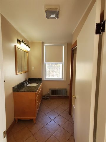 171 Lowell St 1, Peabody, MA 01960