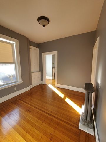 171 Lowell St 1, Peabody, MA 01960