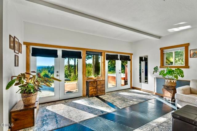 40401 Little River-Airport Road, Little River, CA 95456