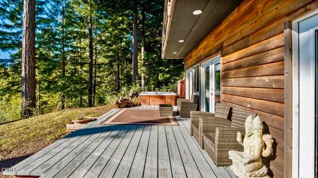 40401 Little River-Airport Road, Little River, CA 95456