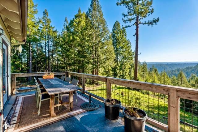 40401 Little River-Airport Road, Little River, CA 95456