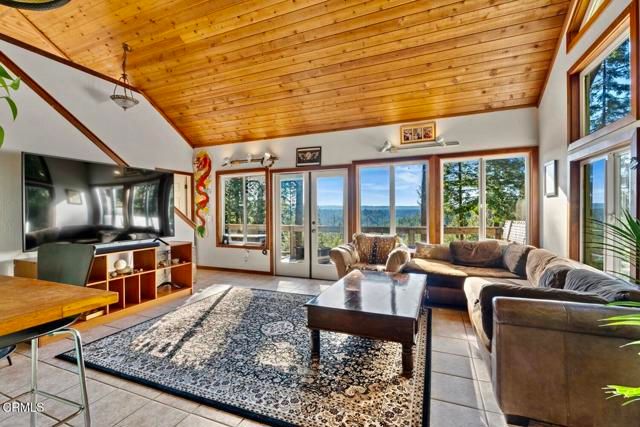 40401 Little River-Airport Road, Little River, CA 95456