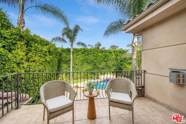 5018 Woodley Avenue, Encino (los Angeles), CA 91436