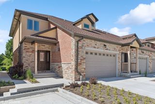 75 Prairie Court, Wheeling, IL 60090