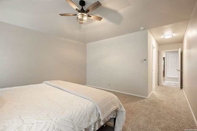 126 Golden Way, Universal City, TX 78148