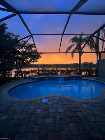 7631 Jacaranda LN, Naples, FL 34114