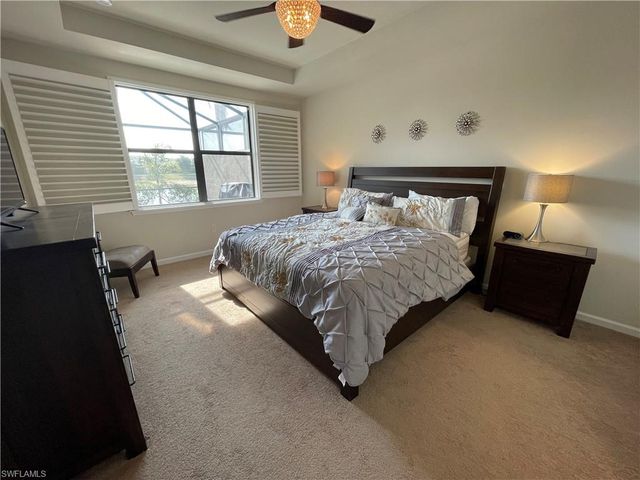 7631 Jacaranda LN, Naples, FL 34114