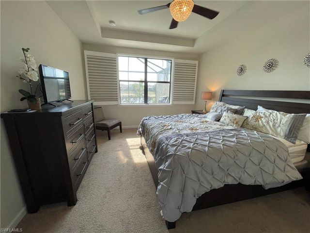 7631 Jacaranda LN, Naples, FL 34114