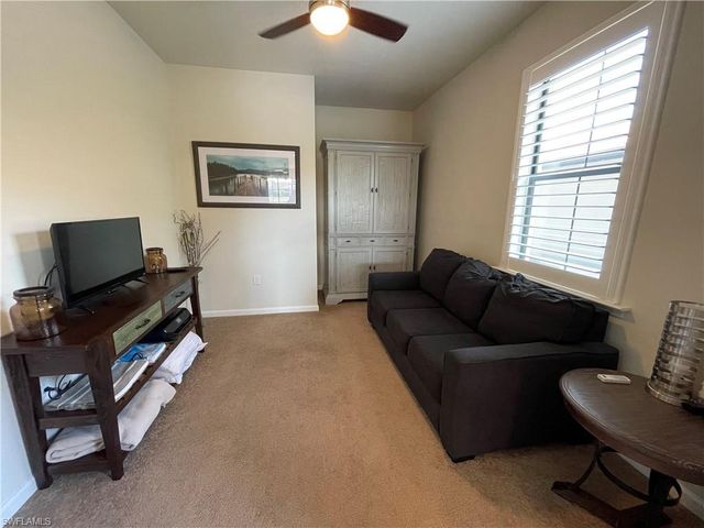 7631 Jacaranda LN, Naples, FL 34114