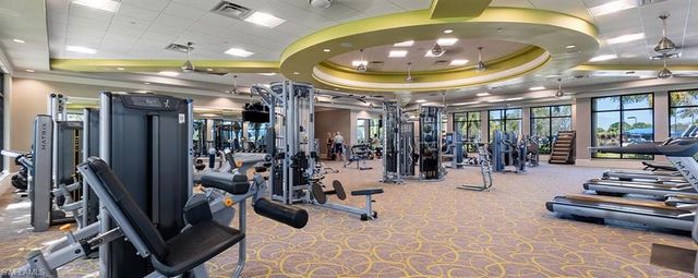 7631 Jacaranda LN, Naples, FL 34114