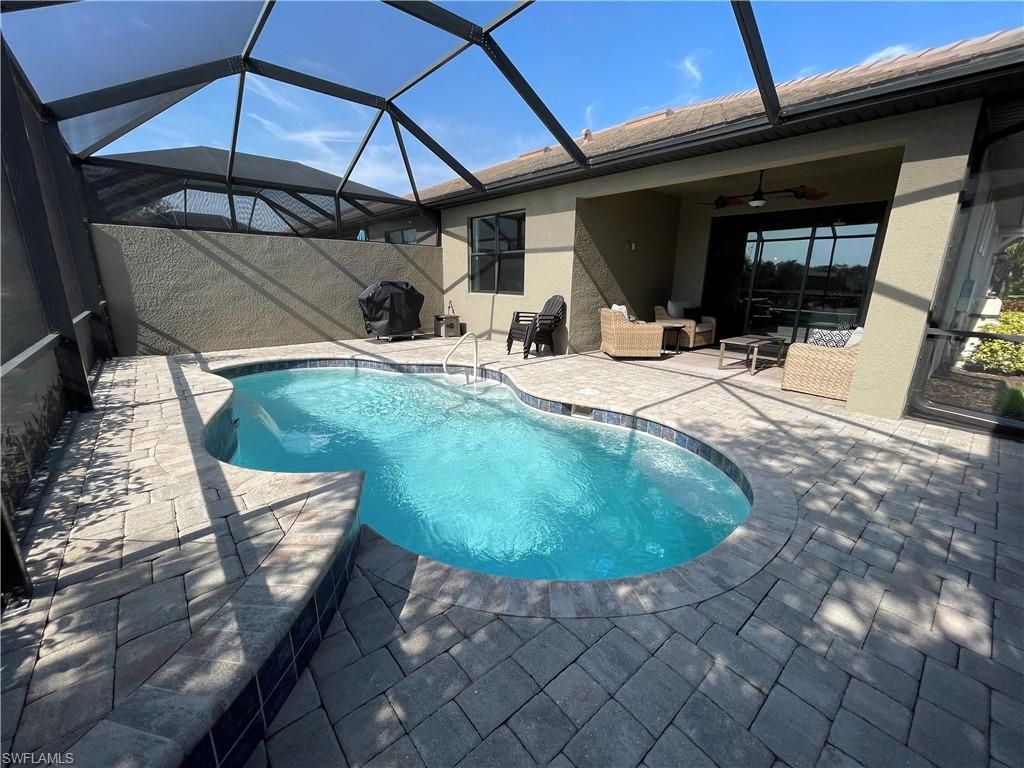 7631 Jacaranda LN, Naples, FL 34114