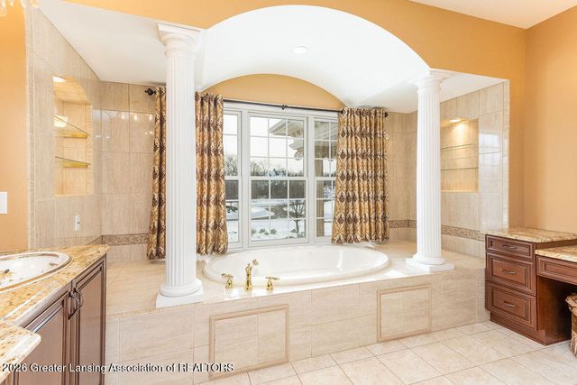 3633 Wandering Way, Okemos, MI 48864