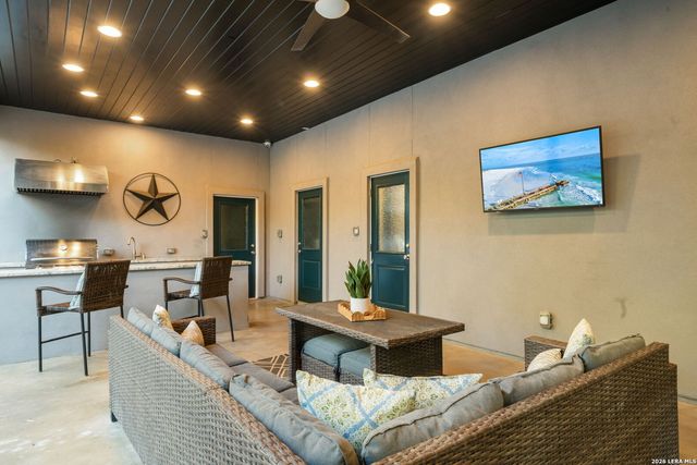 10770 MESQUITE FLT, Helotes, TX 78023