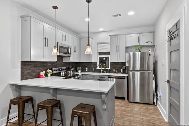 10770 MESQUITE FLT, Helotes, TX 78023