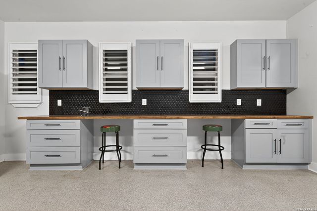 10770 MESQUITE FLT, Helotes, TX 78023