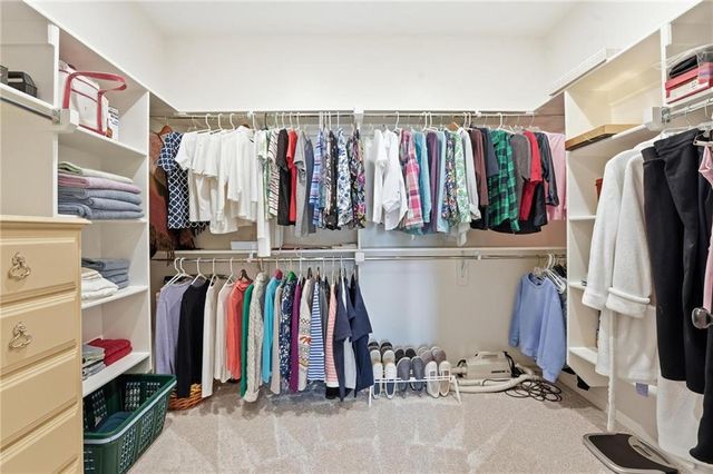 109 SE Riley Street, Blue Springs, MO 64064