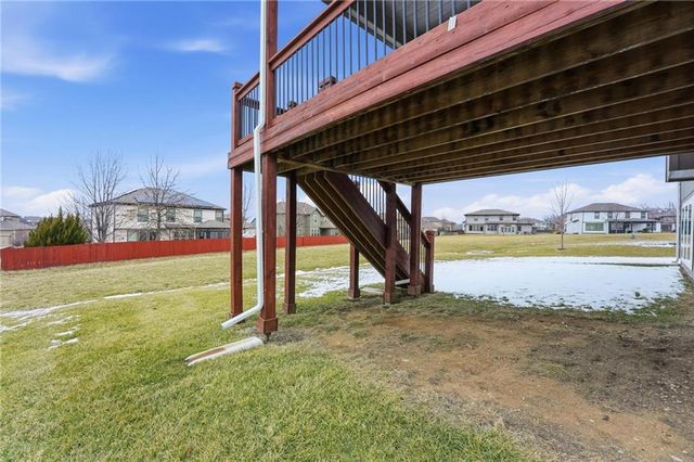 109 SE Riley Street, Blue Springs, MO 64064