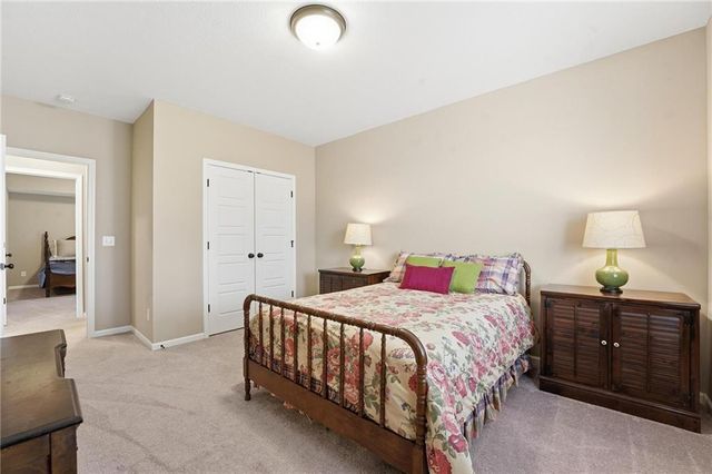 109 SE Riley Street, Blue Springs, MO 64064