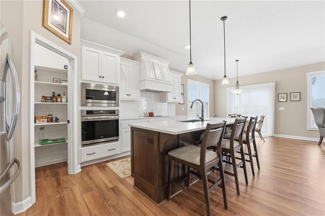 109 SE Riley Street, Blue Springs, MO 64064