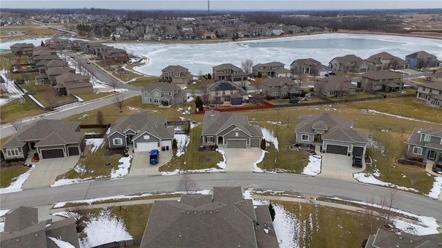 109 SE Riley Street, Blue Springs, MO 64064