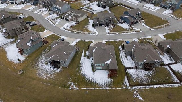 109 SE Riley Street, Blue Springs, MO 64064