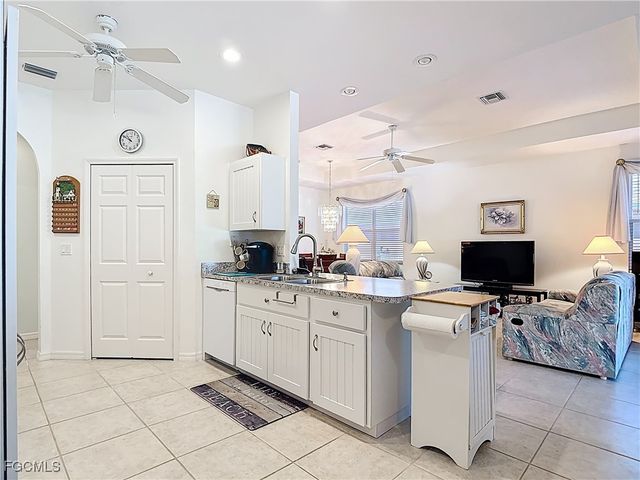 13348 Pembroke CIR N, Lake Suzy, FL 34269