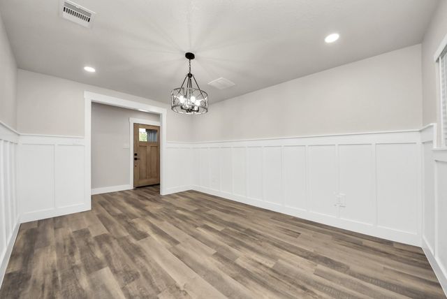 5523 Elm Tree Drive, Houston, TX 77048