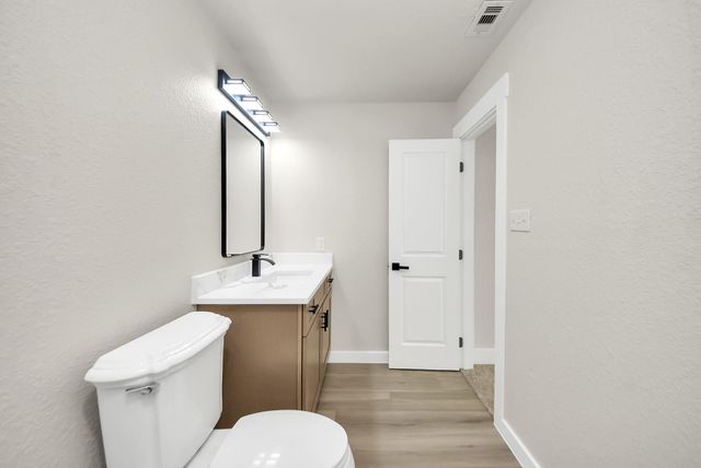 5523 Elm Tree Drive, Houston, TX 77048