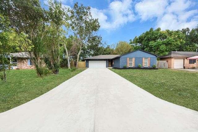 5523 Elm Tree Drive, Houston, TX 77048