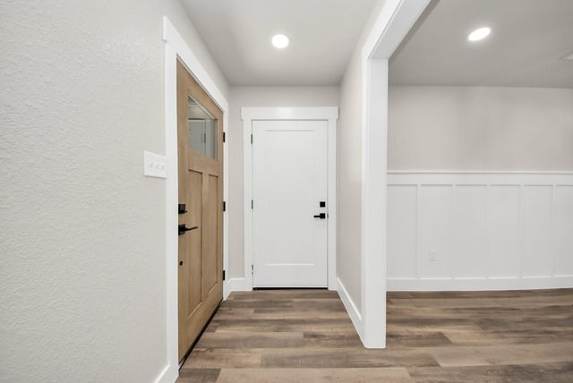 5523 Elm Tree Drive, Houston, TX 77048
