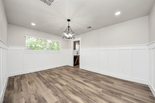 5523 Elm Tree Drive, Houston, TX 77048