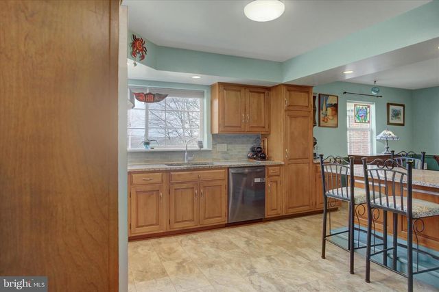 6612 MOULSTOWN RD E, Hanover, PA 17331