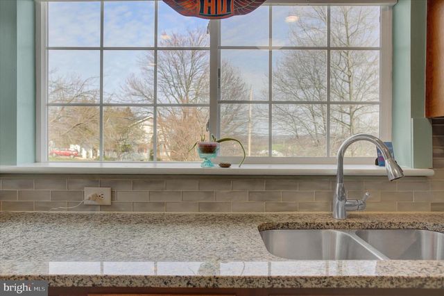 6612 MOULSTOWN RD E, Hanover, PA 17331