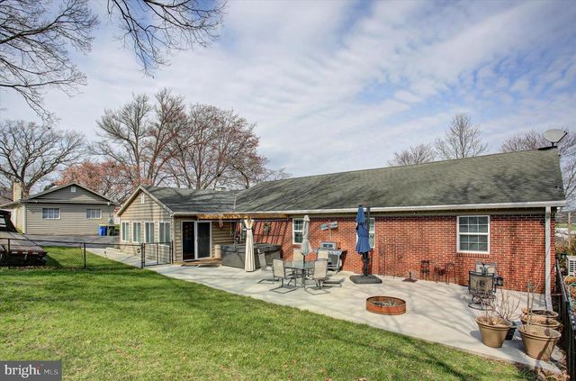 6612 MOULSTOWN RD E, Hanover, PA 17331