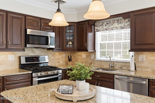 12 Templar Road, Manalapan, NJ 07726