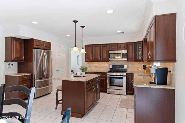 12 Templar Road, Manalapan, NJ 07726