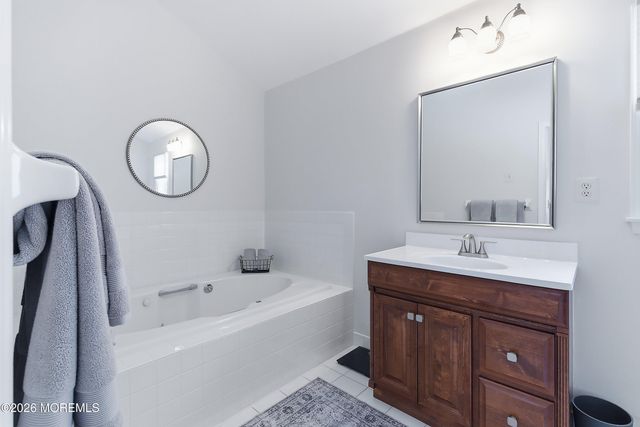 12 Templar Road, Manalapan, NJ 07726