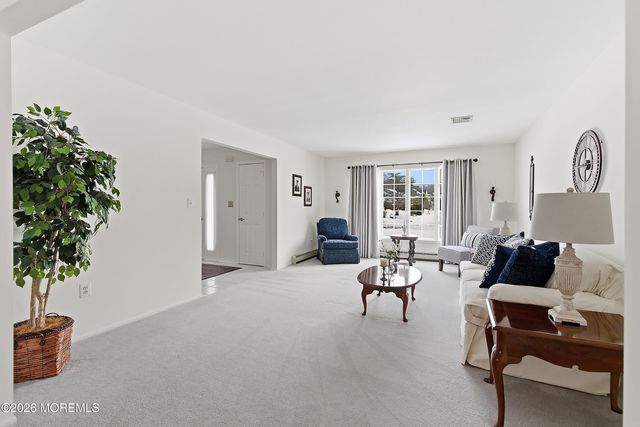 12 Templar Road, Manalapan, NJ 07726