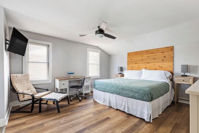 21557 Lake Street, Cassopolis, MI 49031