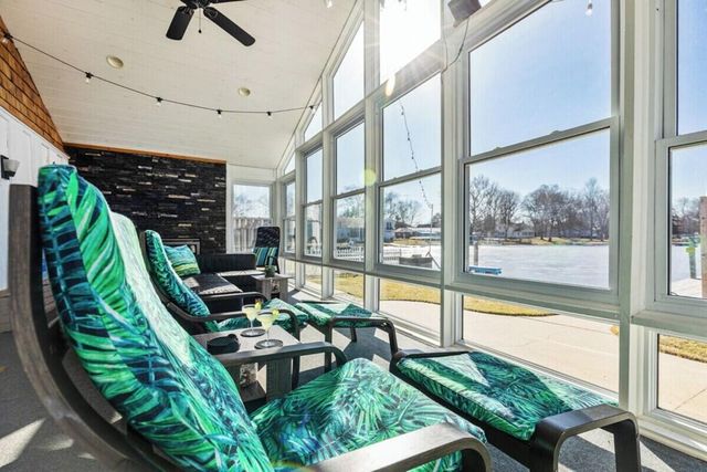 21557 Lake Street, Cassopolis, MI 49031