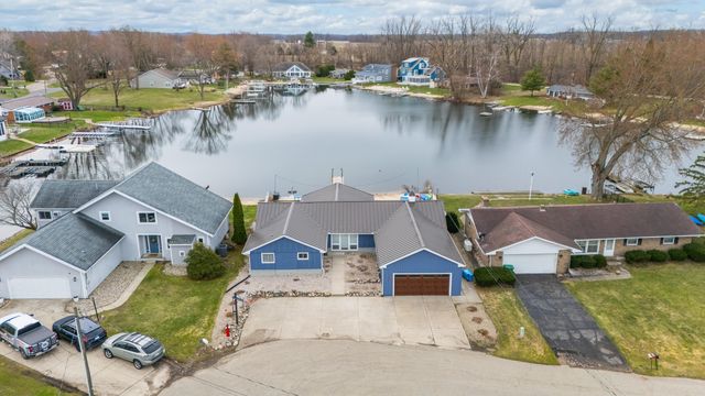 21557 Lake Street, Cassopolis, MI 49031