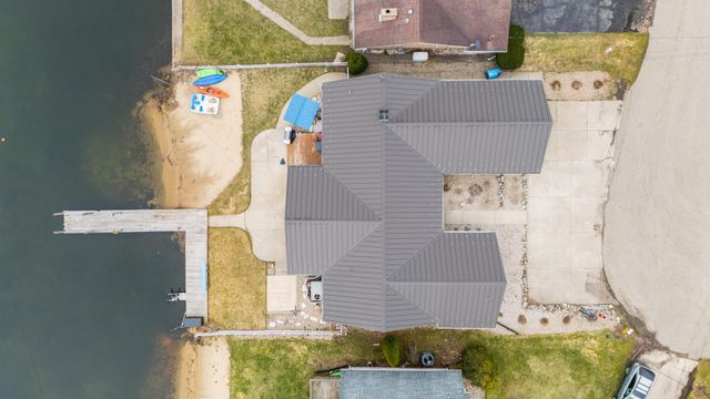 21557 Lake Street, Cassopolis, MI 49031