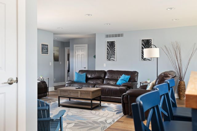 21557 Lake Street, Cassopolis, MI 49031